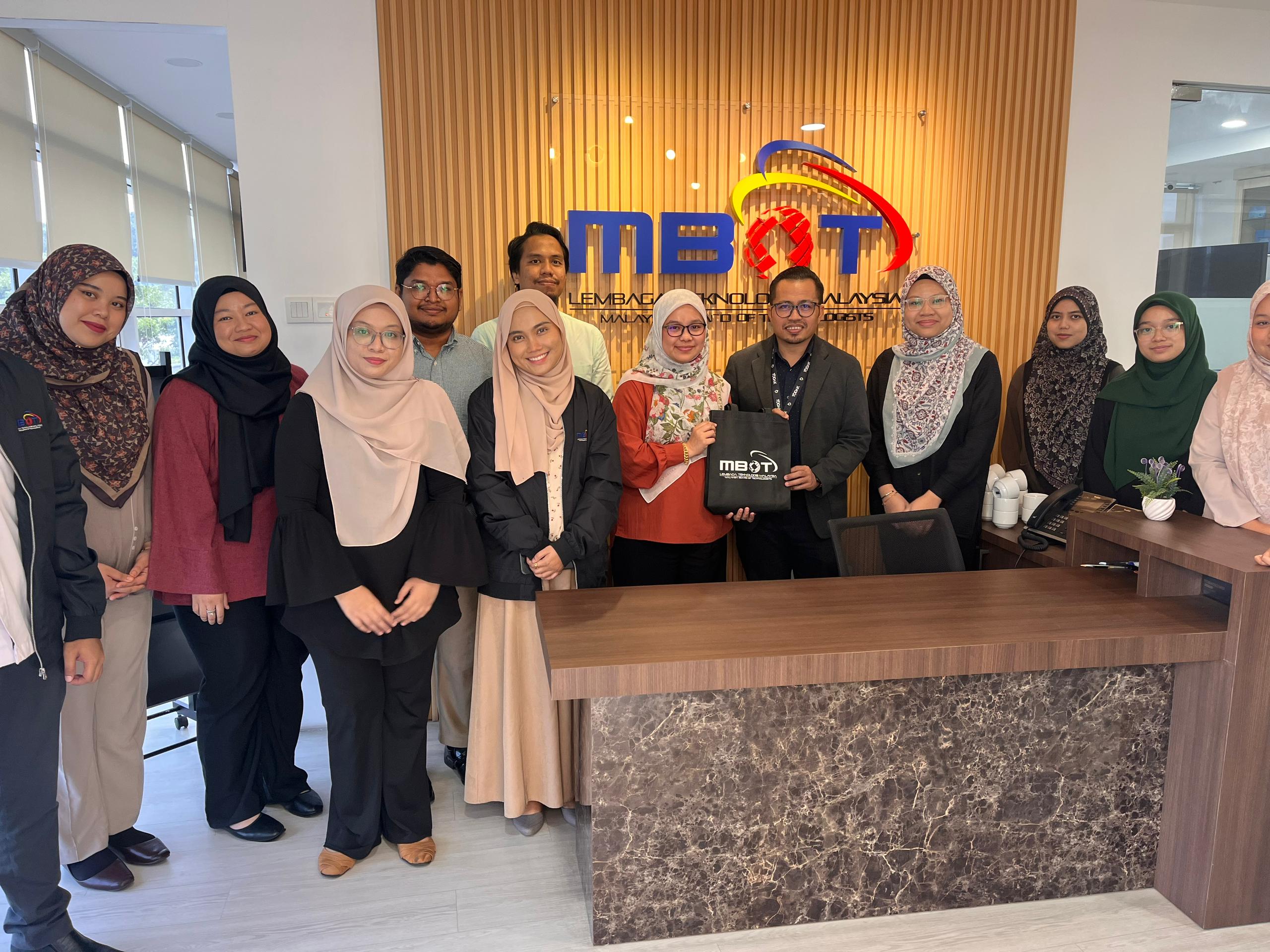 STAFF DEVELOPMENT WORKSHOP: OPERATION OF THE OPEN AND DISTANCE LEARNING MODE (ODL) AND OFFSHORE PROGRAMMES
