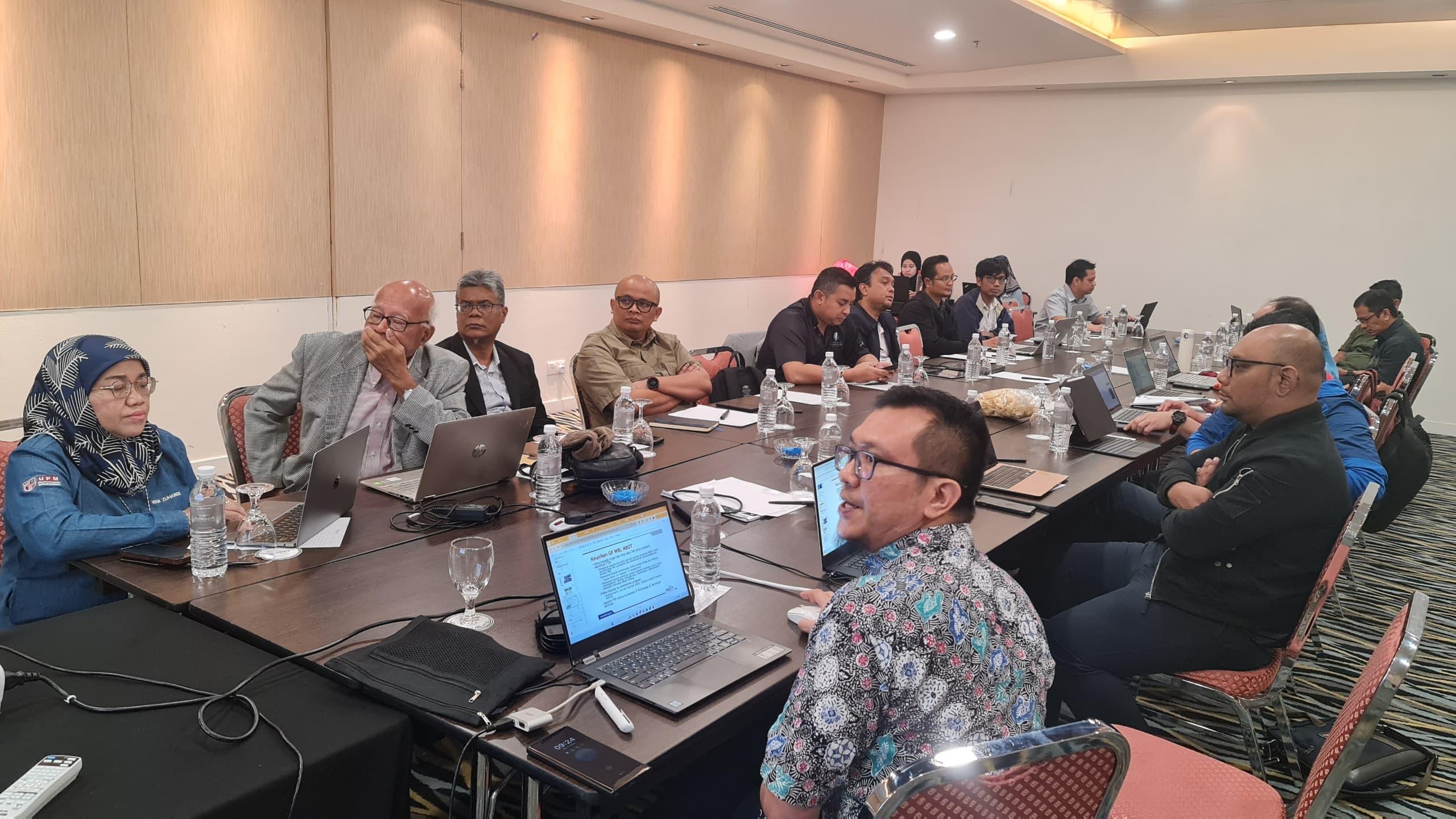 MALAYSIA BOARD OF TECHNOLOGISTS (MBOT) CONDUCTS WORKSHOP ON DEVELOPING GUIDELINE IMPLEMENTING INDUSTRIAL MODE PROGRAMME