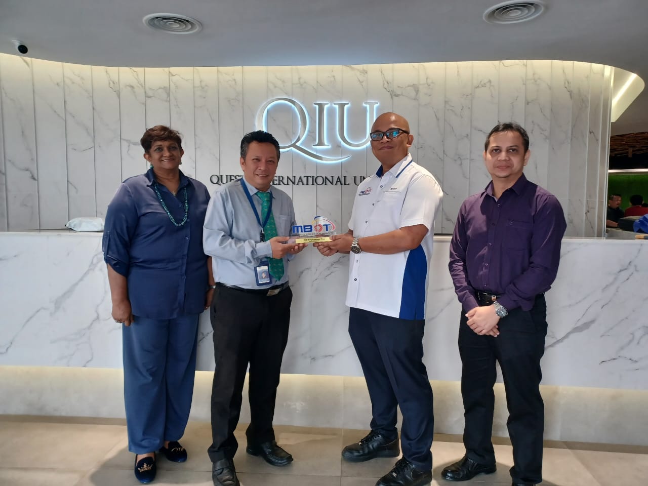 COURTESY CALL OF THE REGISTRAR MALAYSIA BOARD OF TECHNOLOGISTS TO THE REGISTRAR QUEST INTERNATIONAL UNIVERSITY

